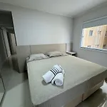 Apto Almeida E Moraes 3 Quartos Praia De Bc